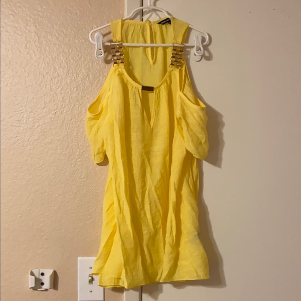 Unique Spectrum off the shoulder tank top
